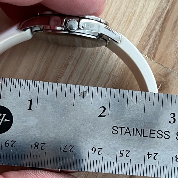 Caravelle by Bulova Ladies Watch White Silicone Bracelet White Dial Date Window - Picture 13 of 13